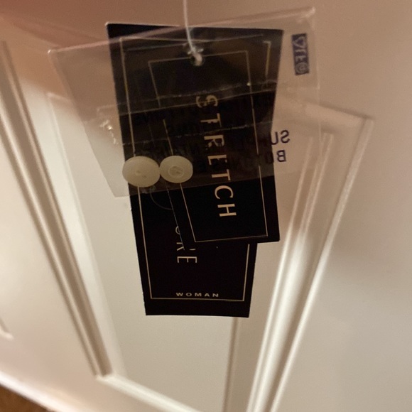 Jones New York Button Down Shirt, 2X, 97% Cotton, 3% Spandex - Picture 3 of 7